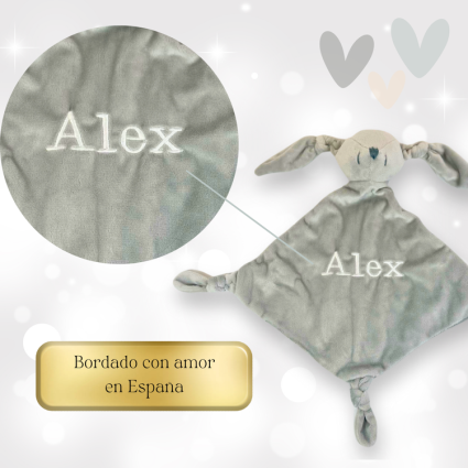 Tarta de Pañales con Doudou | Regalo para Bebé Ideal y Funcional 2