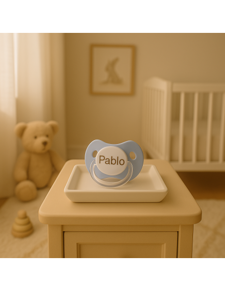 Pack de dos chupones y babero | Regalo ideal para recién nacido