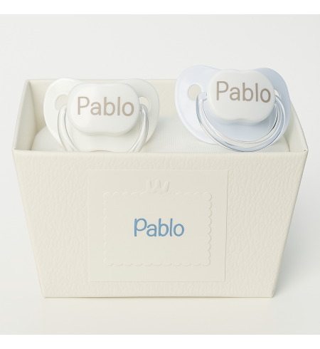 Pack de dos chupones y babero | Regalo ideal para recién nacido