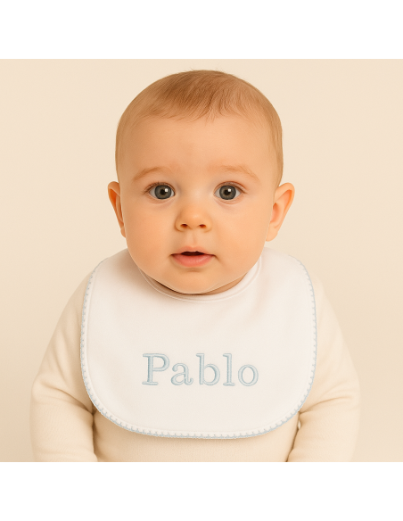 Set de baberos con nombre bordado | Regalo ideal para recién nacido