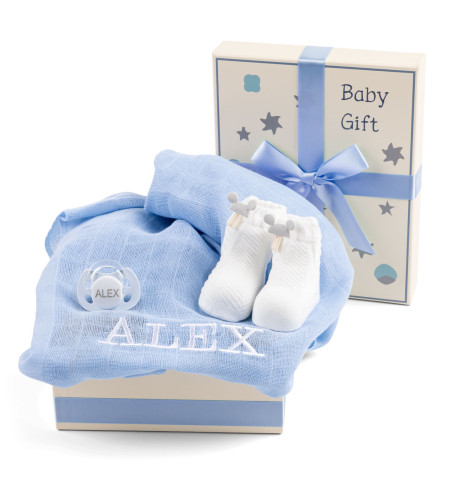 Caja Regalo con Muselina Bordada, Chupón y Calcetines – Tierno y Funcional