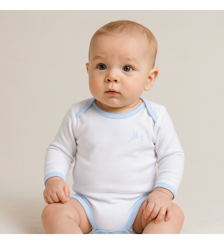 Caja Regalo con Body, Chupón, Mordedor y Pinza – Regalo Bebé con Estilo