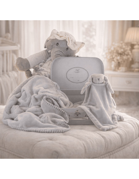 Canasta con maleta, mantita y doudou personalizados | Regalo tierno y exclusivo