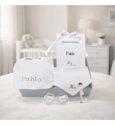 Kit Baberos y Chupones Personalizados | Canastillas bebé